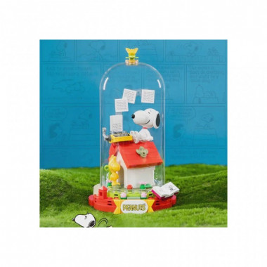 Конструктор Pantasy Snoopy - Красный дом мечты (86903) (7907)